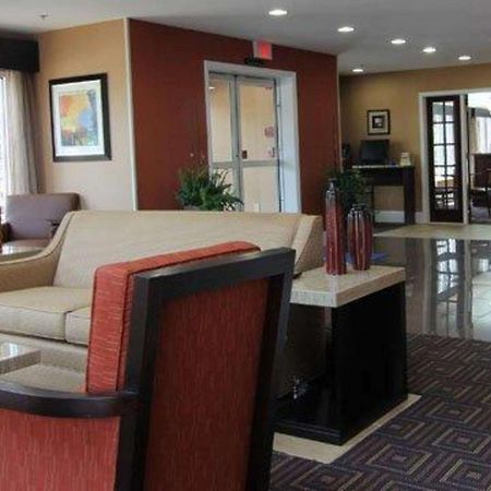 Quality Inn & Suites Greenville Near Downtown Bagian luar foto
