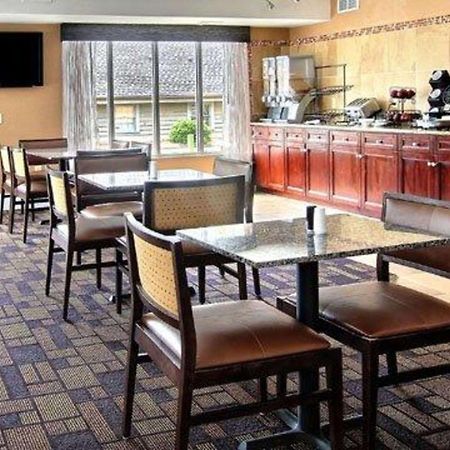 Quality Inn & Suites Greenville Near Downtown Bagian luar foto