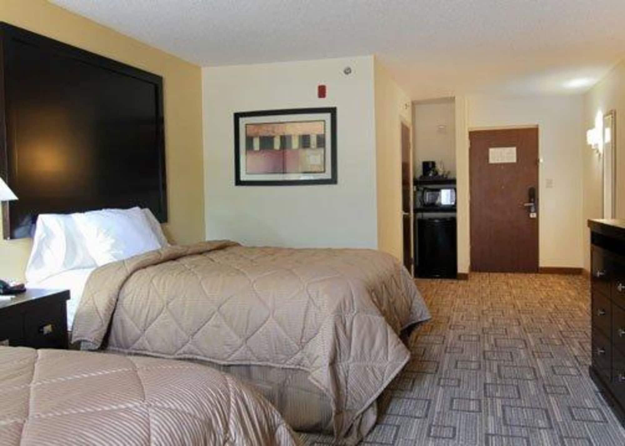 Quality Inn & Suites Greenville Near Downtown Bagian luar foto