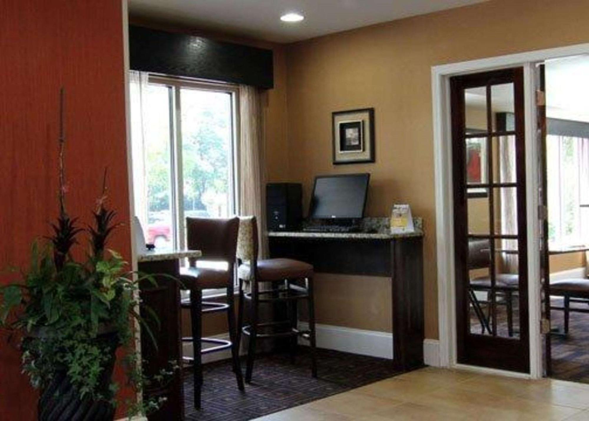 Quality Inn & Suites Greenville Near Downtown Bagian luar foto